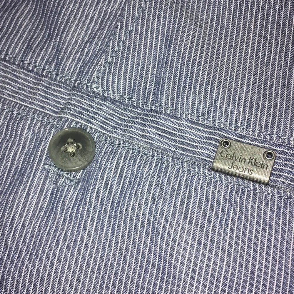 Calvin Klein Men Shorts Classic Pinstriped casual weekend men’s size 38